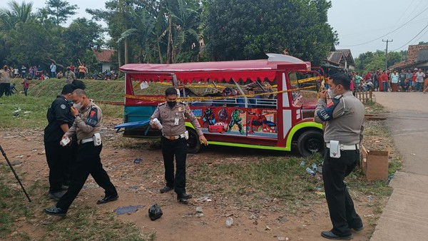 Kumpulan Fakta Hasil Olah TKP Kecelakaan Odong - odong Tertabrak Kereta di Banten